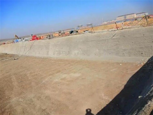 新巴尔虎左高铁桩基础建设